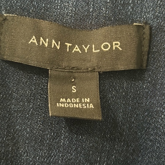 Ann Taylor Denim Peplum Jacket Size Small - Picture 4 of 4